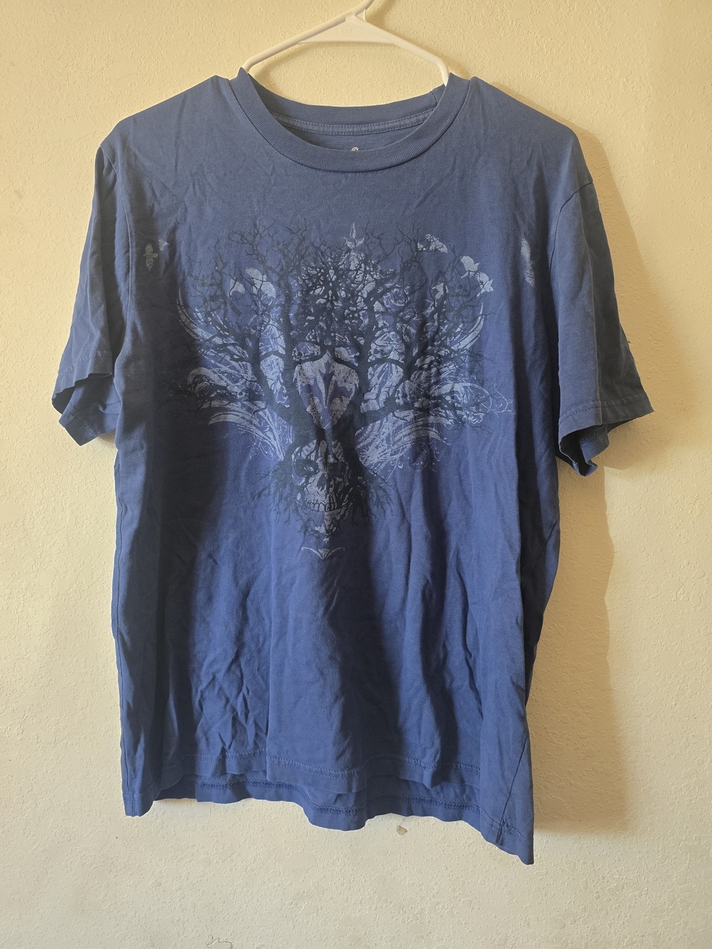 Men's Blue Graphic Short-Sleeve Tee - Tree Skull Print
